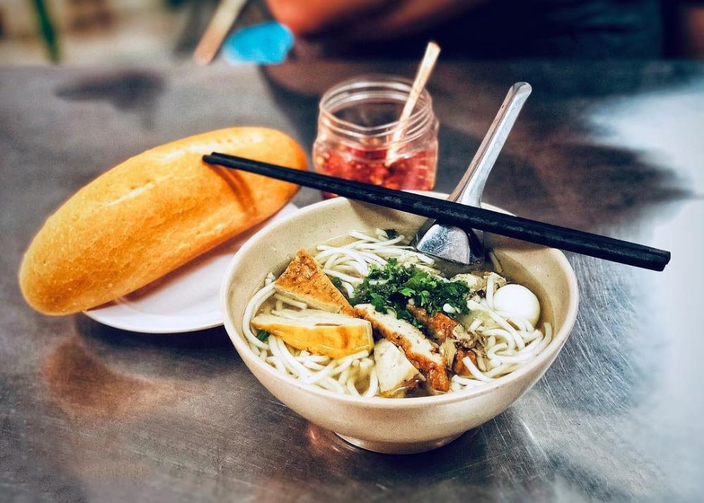Bánh canh chả cá - Đặc sản Bình Thuận 